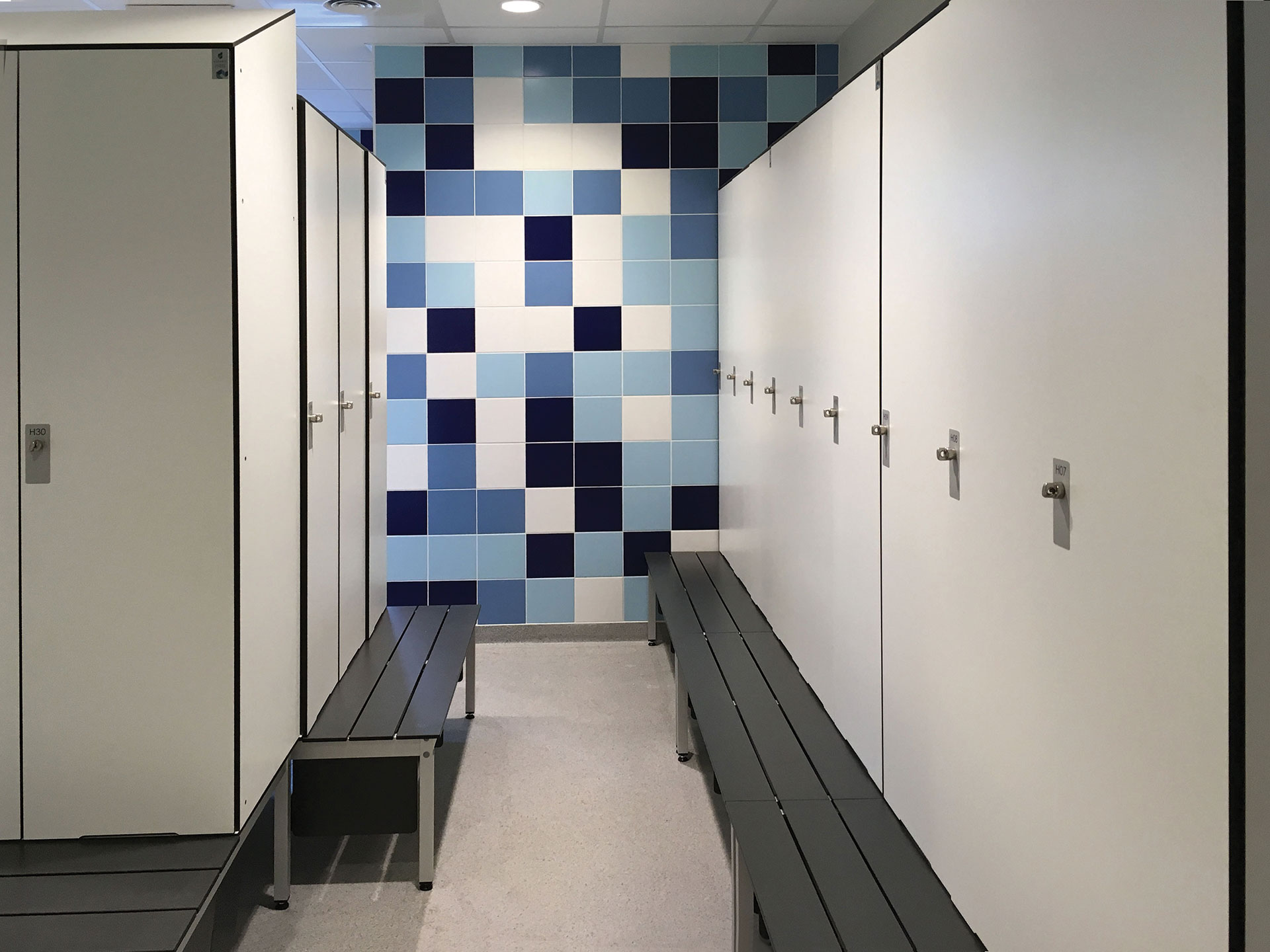 Taurus szafki z HPL białe na ławce