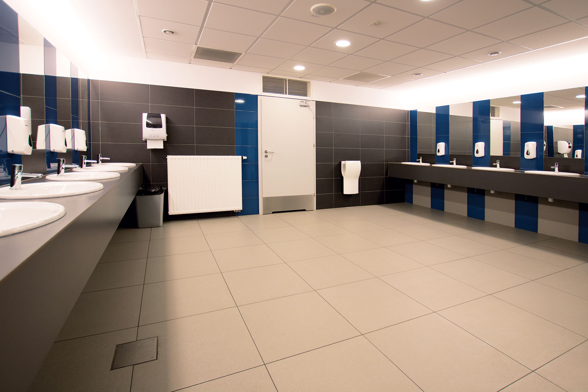 Blaty umywalkowe z HPL